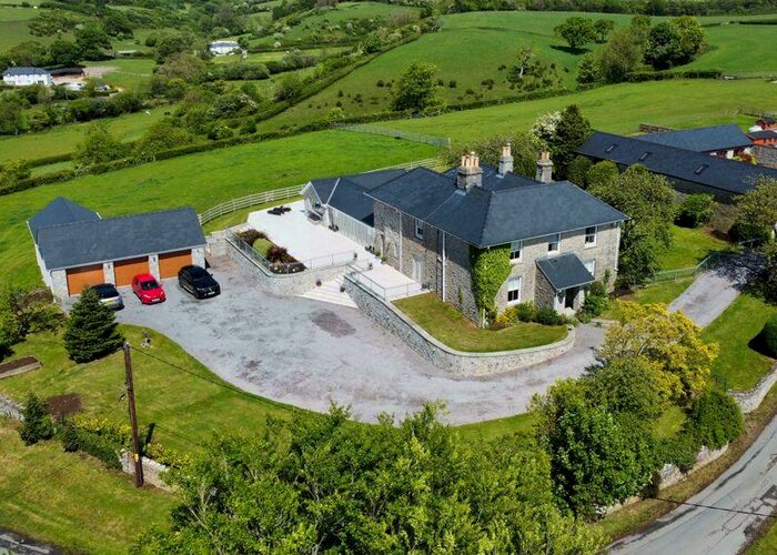 5 Bedroom Detached House For Sale In Pen Onn Grange, Pen Onn, Llancarfan, Vale Of Glamorgan, CF62