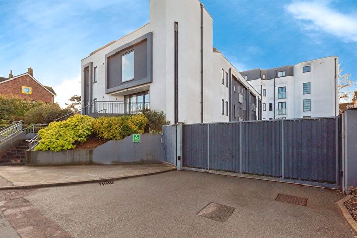 1 Bedroom Flat For Sale In Walton Street, Aylesbury, HP21