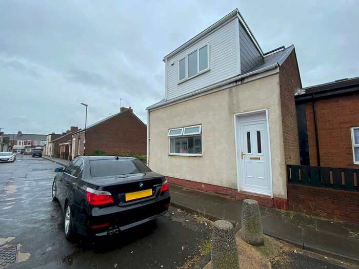 2 Bedroom Terraced Bungalow To Rent In Hume Street, Pallion, SR4
