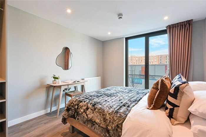1 Bedroom Flat To Rent In Spinners Yard, Skinner Ln, LS7