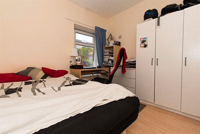 1 Bedroom Semi-Detached House To Rent In Queen Street Treforest, Pontypridd, CF37