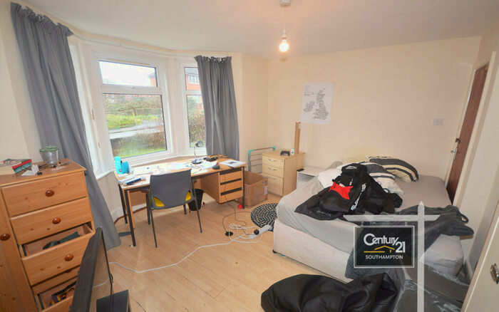 3 Bedroom Flat To Rent In |Ref: |, Broadlands Road, Southampton, SO17