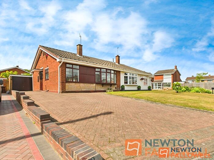 2 Bedroom Bungalow To Rent In Beccles Drive, Willenhall, WV13