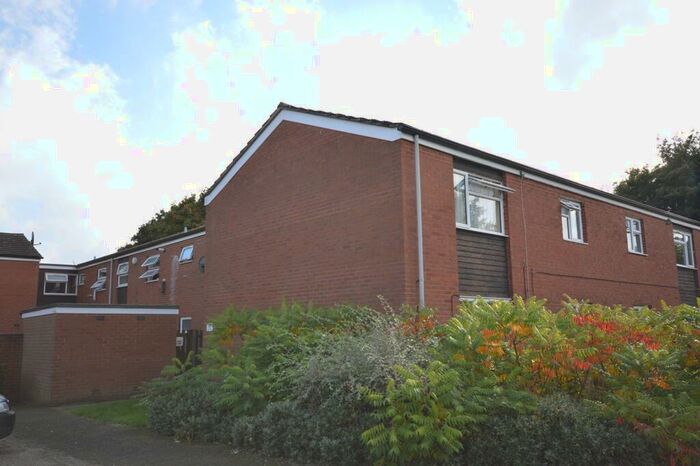 1 Bedroom Flat To Rent In Torquay Crescent, Stevenage, SG1