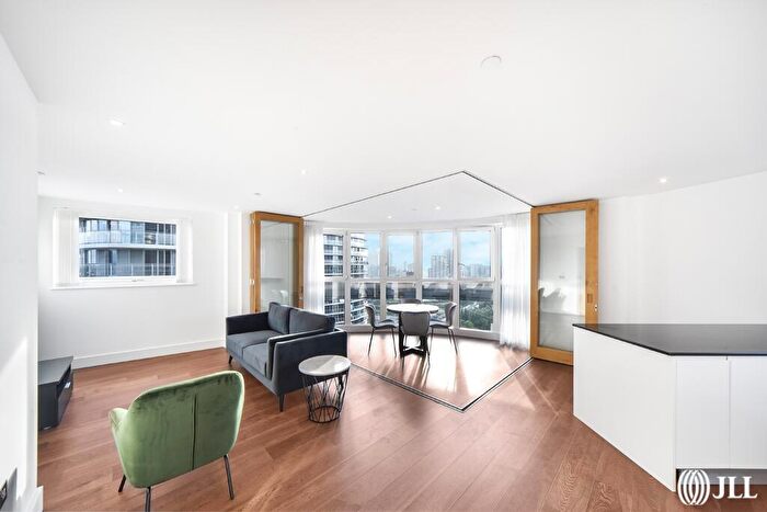 2 Bedroom Flat For Sale In Gateway Tower, Western Gateway, E16