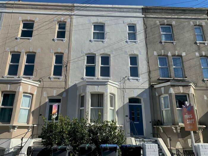 1 Bedroom Flat To Rent In Crescent Road, Ramsgate, CT11