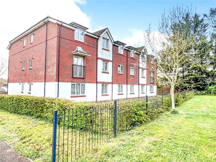 2 Bedroom Apartment To Rent In Benham Drive, Spencers Wood, Reading, Berkshire, RG7