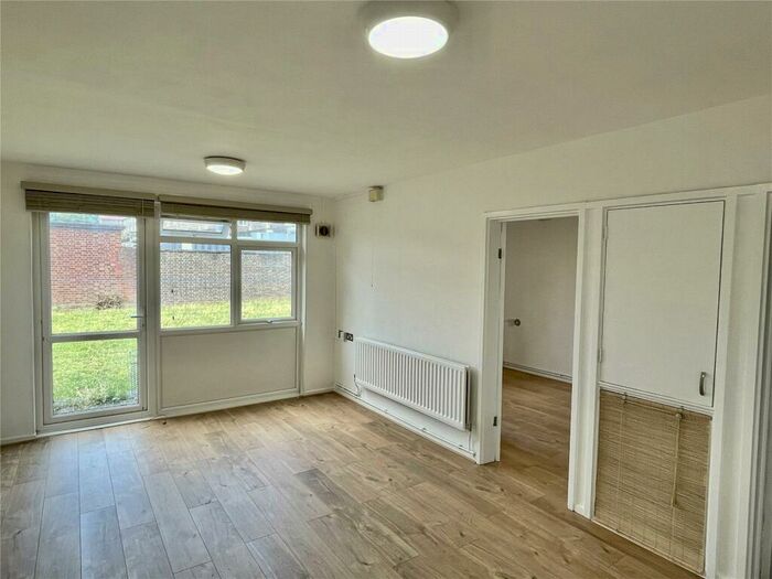 1 Bedroom Flat To Rent In Alderwood Road, London, SE9