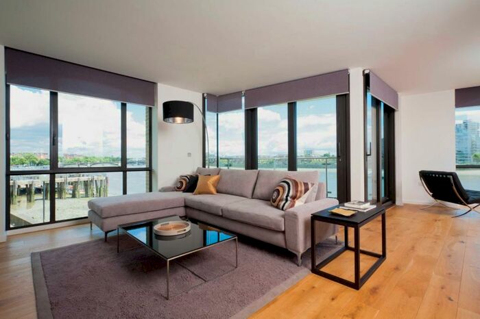 2 Bedroom Apartment To Rent In Chelsea Wharf, Lots Road, Chelsea, London, SW10