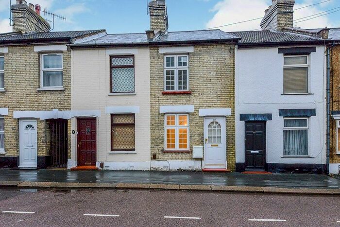 2 Bedroom Terraced House To Rent In Westland Road, Watford, WD17