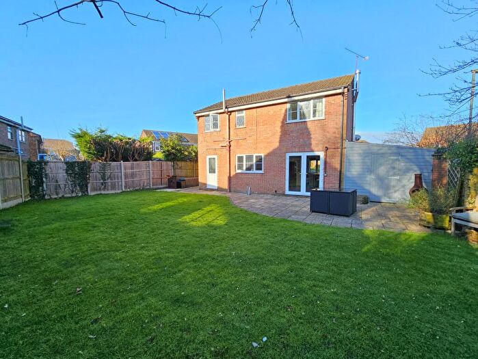 4 Bedroom Detached House For Sale In Cottage Close, Denmead, PO7