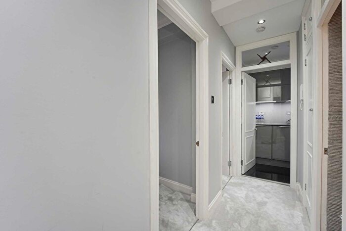 1 Bedroom Flat To Rent In Cheyne Place, London, SW3