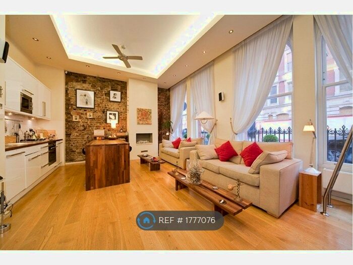 2 Bedroom Maisonette To Rent In York House, London, W1T