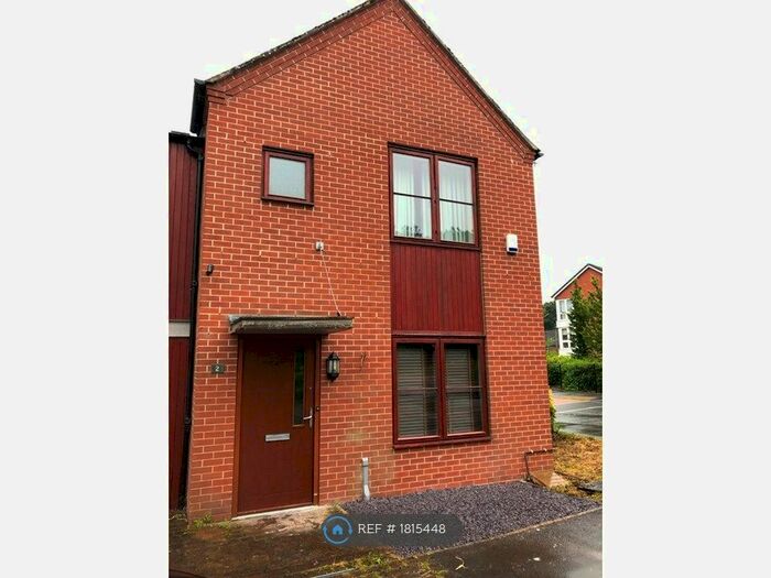 3 Bedroom End Of Terrace House To Rent In Knowle Road, Basingstoke, RG24