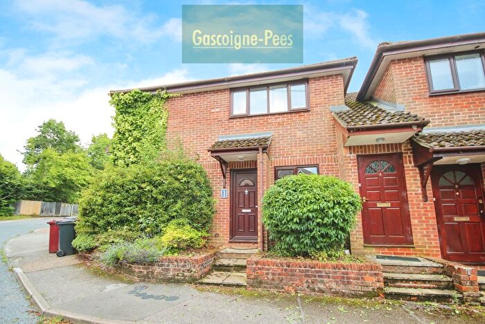 1 Bedroom Property To Rent In Springmead Court, Haslemere, GU27