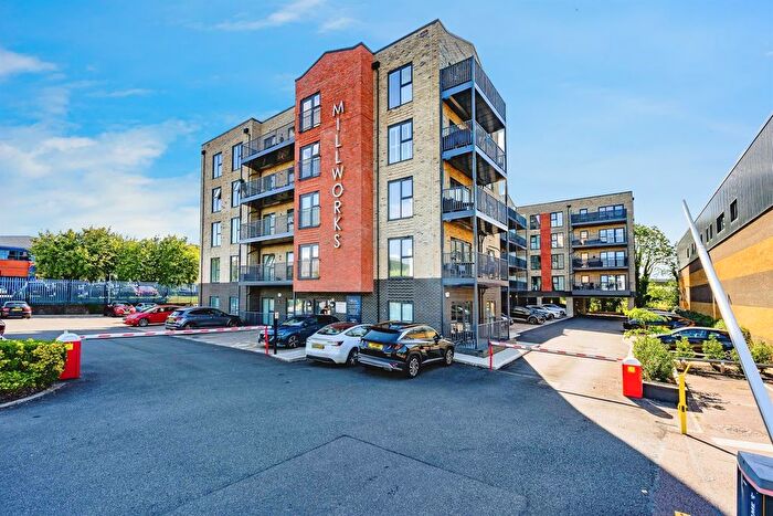 1 Bedroom Flat For Sale In Home Park Mill Link, Kings Langley, WD4
