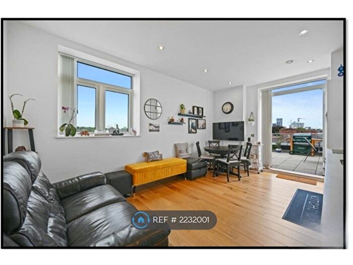 1 Bedroom Flat To Rent In Research House, Perivale, Greenford, UB6