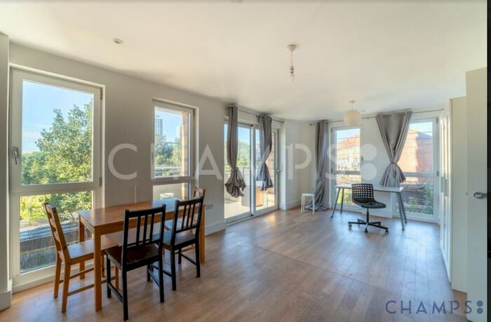 3 Bedroom Flat To Rent In Ivy Point, Hannaford Walk, London, E3