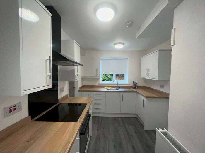 3 Bedroom House To Rent In Canvey Close, L15