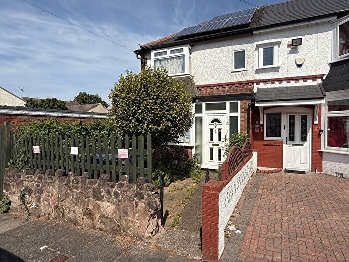 3 Bedroom End Of Terrace House For Sale In Low Wood Road, Birmingham, B23
