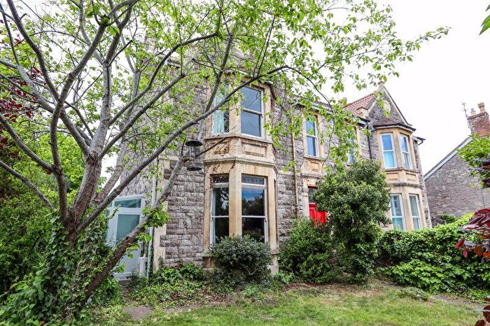 5 Bedroom Semi-Detached House For Sale In High Street, Yatton, BS49