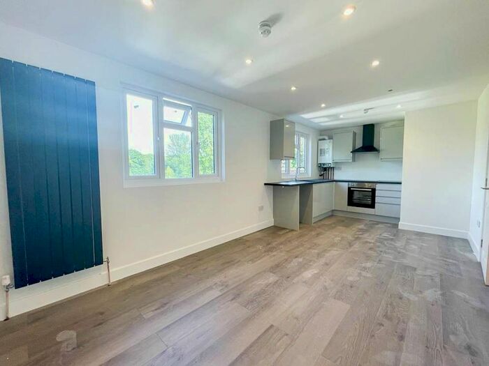 2 Bedroom Flat To Rent In Freeman Road North, Leicester, LE5