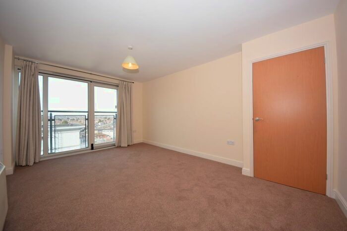 1 Bedroom Flat To Rent In City Gate House, Gants Hill, IG2