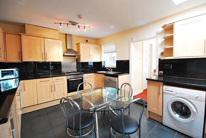 4 Bedroom Apartment To Rent In Fern Avenue, Jesmond, NE2