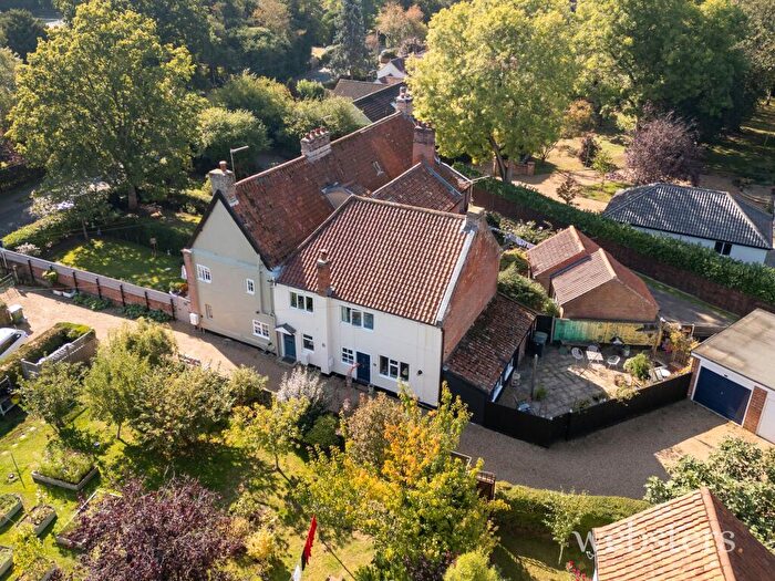 3 Bedroom Cottage For Sale In The Street, Brooke, NR15