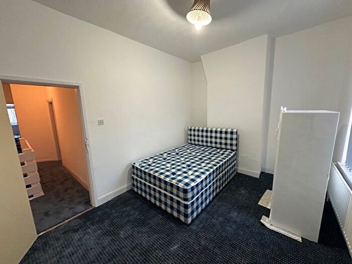 4 Bedroom Terraced House To Rent In Attwood Street, Longsight, Manchester, M12