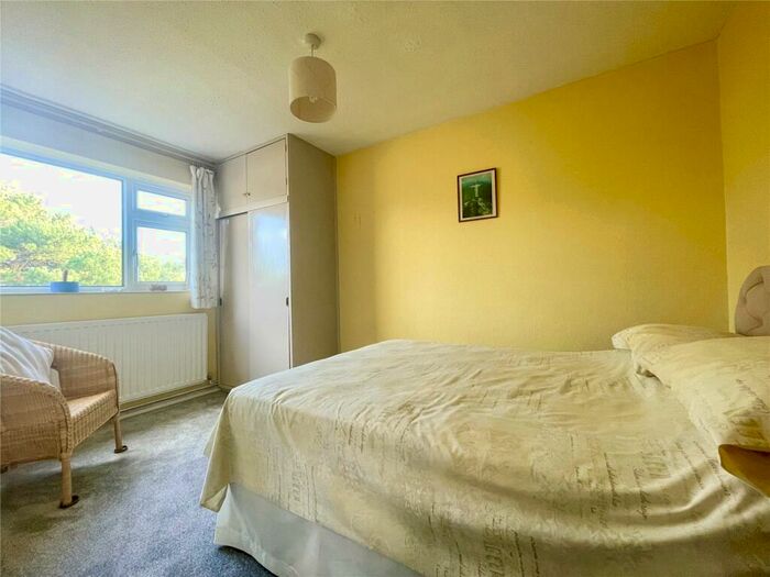 2 Bedroom Apartment For Sale In Rushford Warren, Mudeford, Christchurch