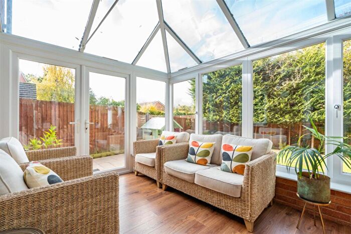 4 Bedroom Semi Detached House For Sale In Laxton Grove, Solihull, B91