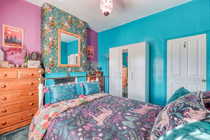 2 Bedroom Semi-Detached House For Sale In Lilley Lane, West Heath, Birmingham, B31