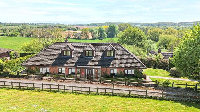 5 Bedroom Detached House For Sale In Bath Road, Fyfield, Marlborough, SN8