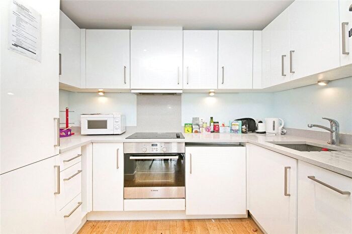 2 Bedroom Flat To Rent In York Way, Hillmarton Conservation Area, N7