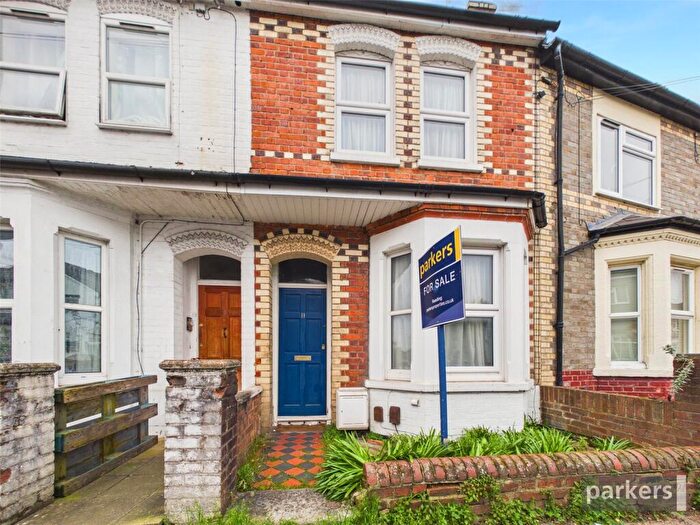 2 Bedroom Terraced House For Sale In Valentia Road, Reading, Berkshire, RG30