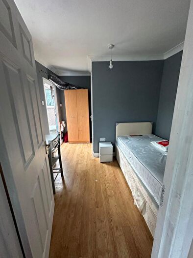 1 Bedroom Studio To Rent In London, EN3