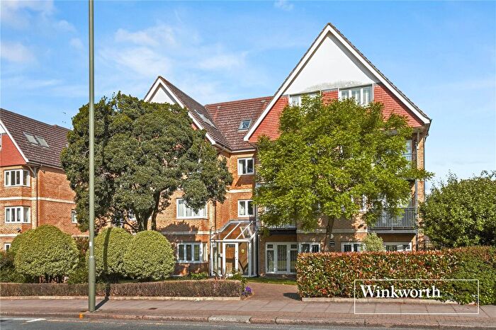 2 Bedroom Flat To Rent In Hendon Lane, Finchley, London, N3