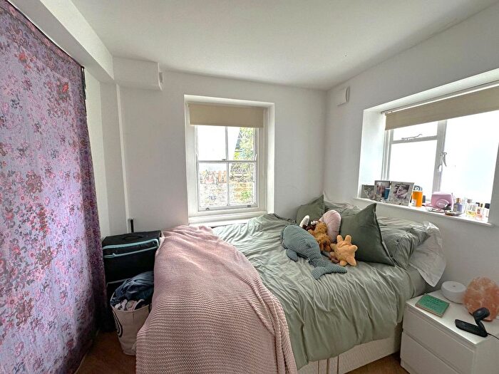 1 Bedroom Flat To Rent In Abbey Road, West Hampstead, London, NW6