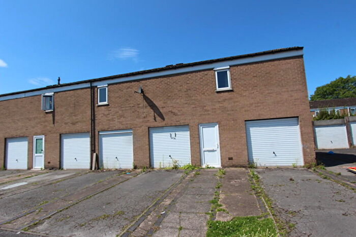 1 Bedroom Maisonette To Rent In Craneberry Road, Chelmsley Wood, B37