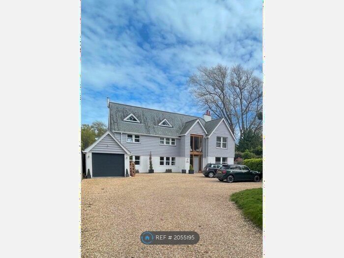 4 Bedroom Detached House To Rent In Lower Pennington Lane, Pennington, Lymington, SO41