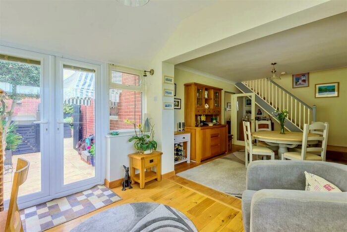 3 Bedroom Detached House For Sale In School Lane, Stourmouth, Canterbury, CT3