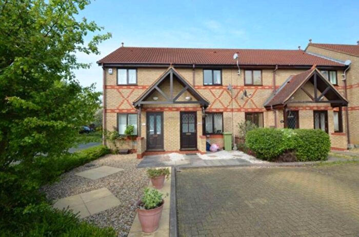 2 Bedroom End Of Terrace House To Rent In Studley Knapp, Walnut Tree, MK7