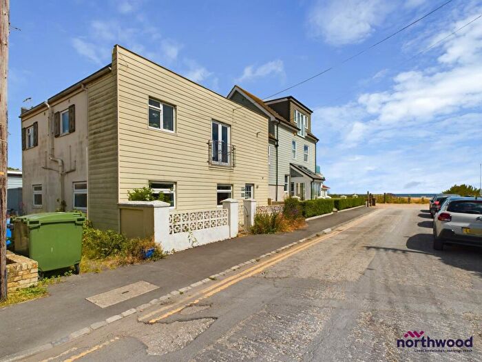 2 Bedroom Flat To Rent In Collier Road, Pevensey Bay, BN24