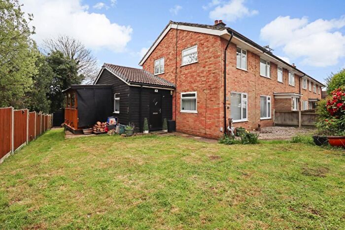 3 Bedroom End Of Terrace House For Sale In Westside, East Langdon, Dover, Kent, CT15