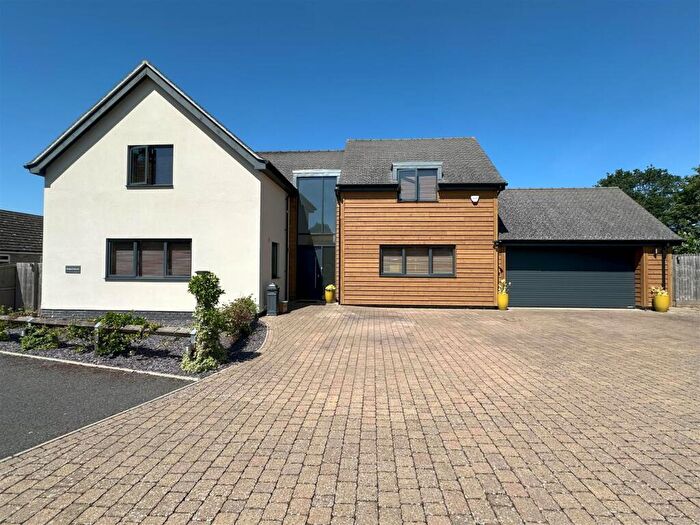 4 Bedroom Detached House For Sale In Nacton Lane, Great Barton, Bury St. Edmunds, IP31