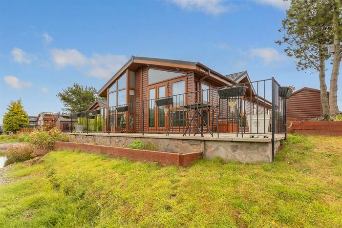 2 Bedroom Detached House For Sale In Lode, Lochmanor, Dunning, PH2