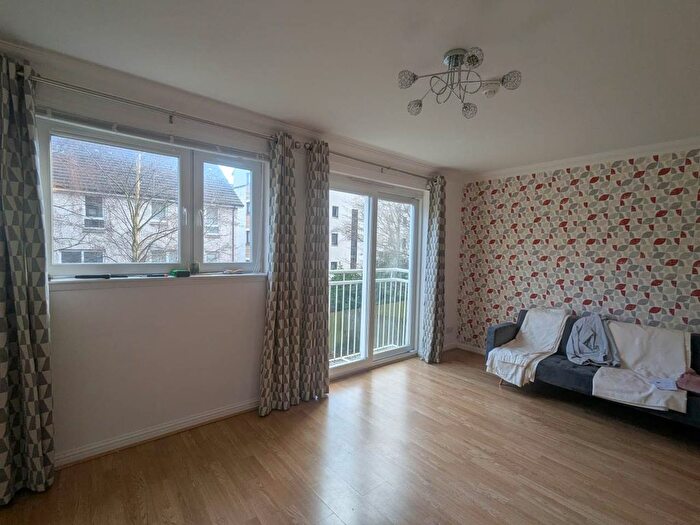 4 Bedroom Town House To Rent In Milnbank Gardens, Dundee, DD1