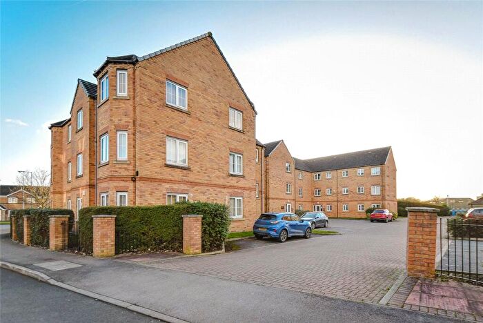 2 Bedroom Flat To Rent In Chandlers Court, Victoria Dock, Hull, Yorkshire, HU9