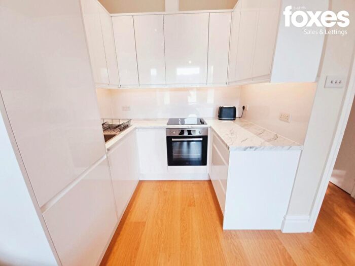 2 Bedroom Apartment To Rent In St. Michaels Road, Bournemouth, Dorset, BH2